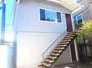 130 1/2 E Dolphin Ave #2, Seal Beach, CA 90740