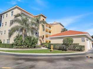 4530 Botanical Place Cir APT 103, Naples, FL 34112