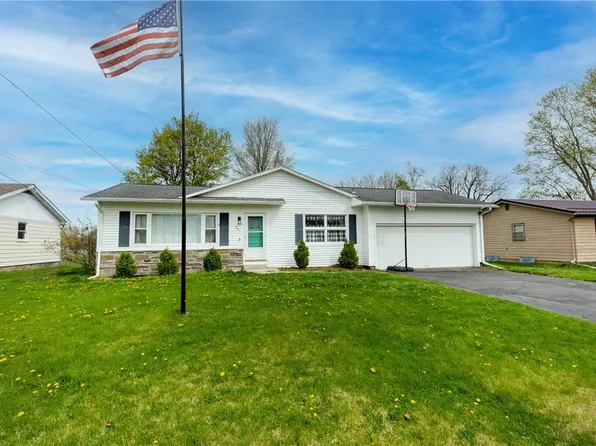 407 Maple Dr, Elmira, NY 14904