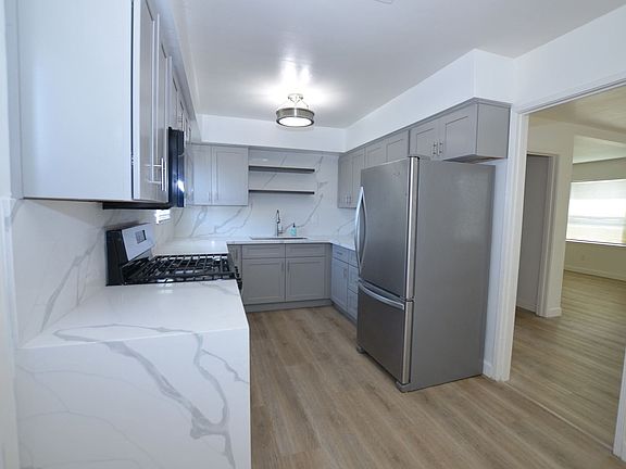 5th image of 326 H Ave