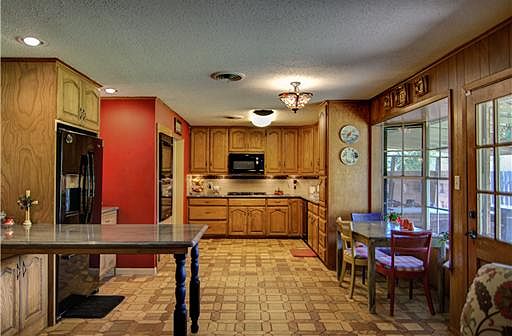 5th image of 3706 Tanglewood Dr