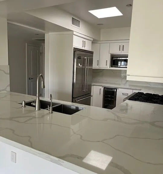 951 Granville Ave #Penthouse 1 — Photo 5