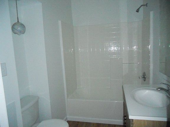 5th image of 320 N Water St
