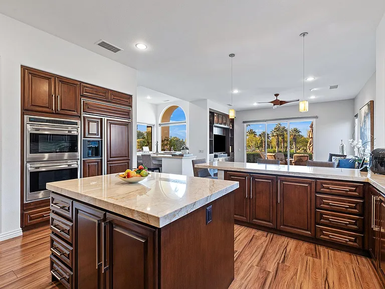 704 Mission Creek Dr — Photo 12