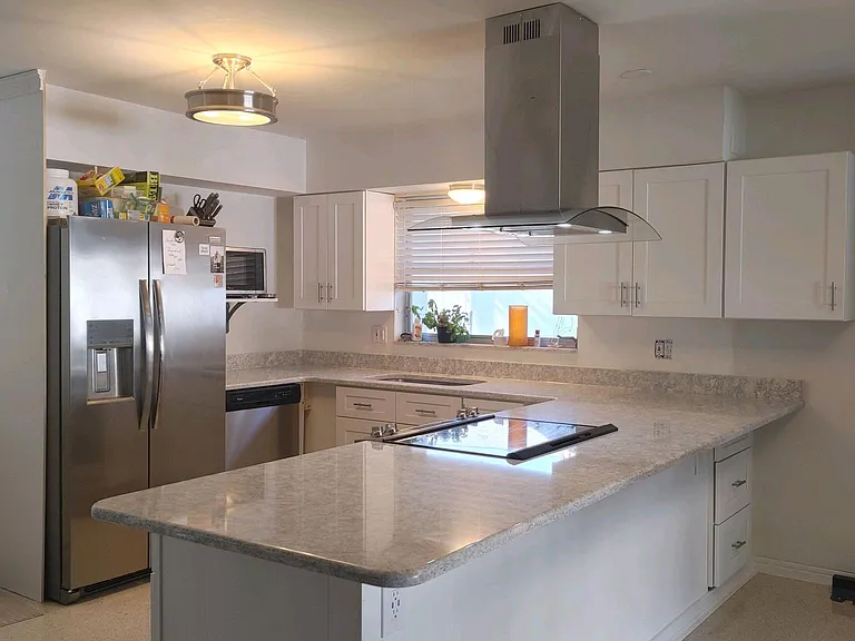 3151 Walnut St NE — Photo 3