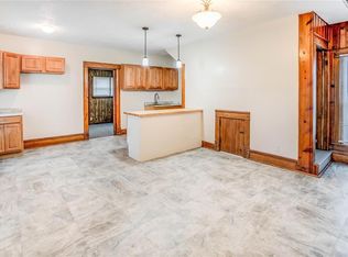 133 S Main St E, Carrollton, IL 62016