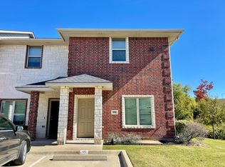 99 Forest Dr, College Station, TX 77840