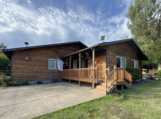 2475 S Smith River Rd, Reedsport, OR 97467