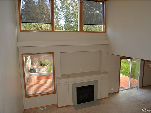 4th image of 15533 E Shore Dr #B