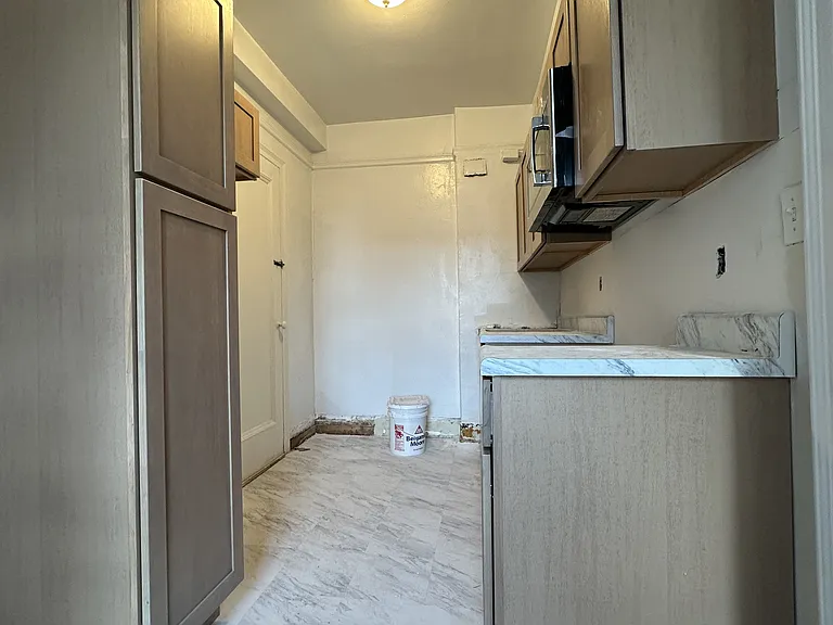 82-67 Austin St #305 — Photo 12