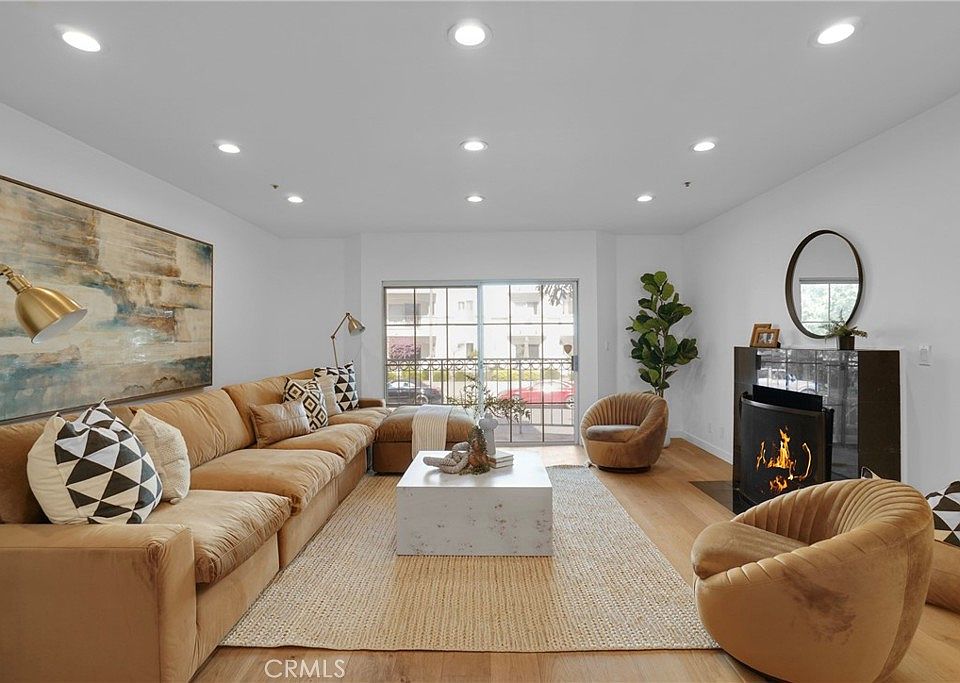 1st image of 1871 Greenfield Ave APT 102