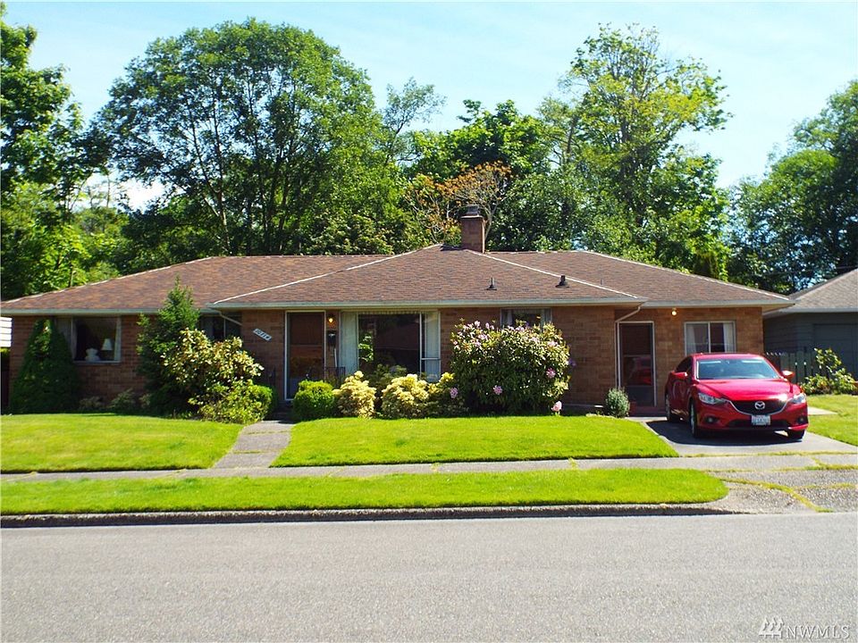 2nd image of 10714 9th Ave NW