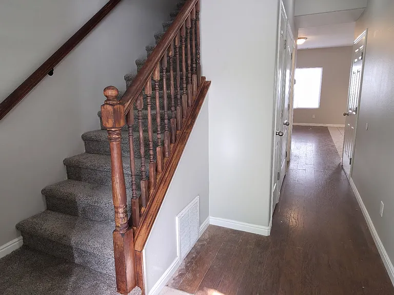 2413 S Big Village Ct — Photo 2