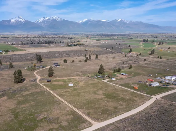 1093 Park Ln, Stevensville, MT 59870