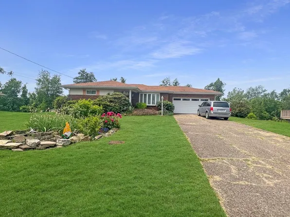 231 Marshall Dr, Glen Dale, WV 26038