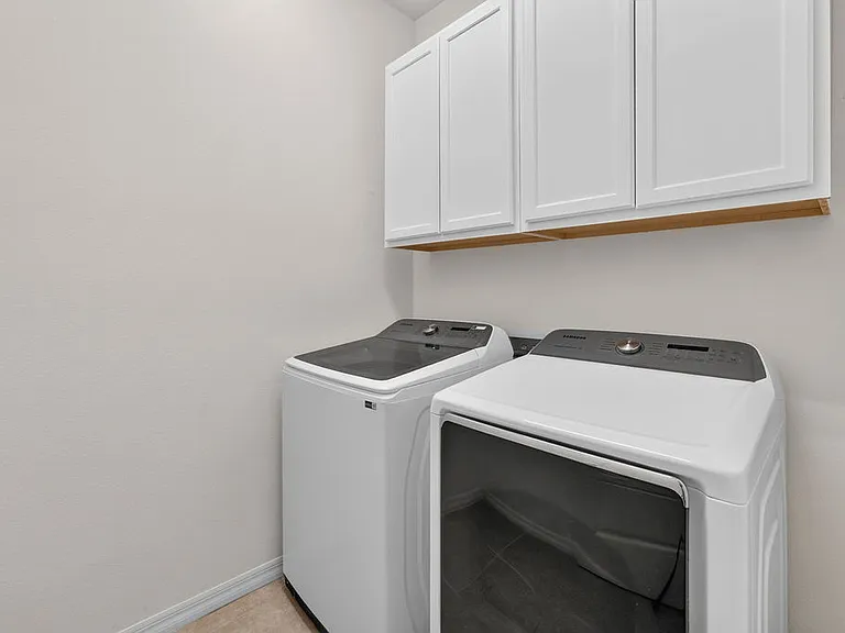 12141 Carson Dr — Photo 31