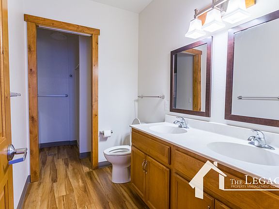4th image of 120 W 1st St APT 405