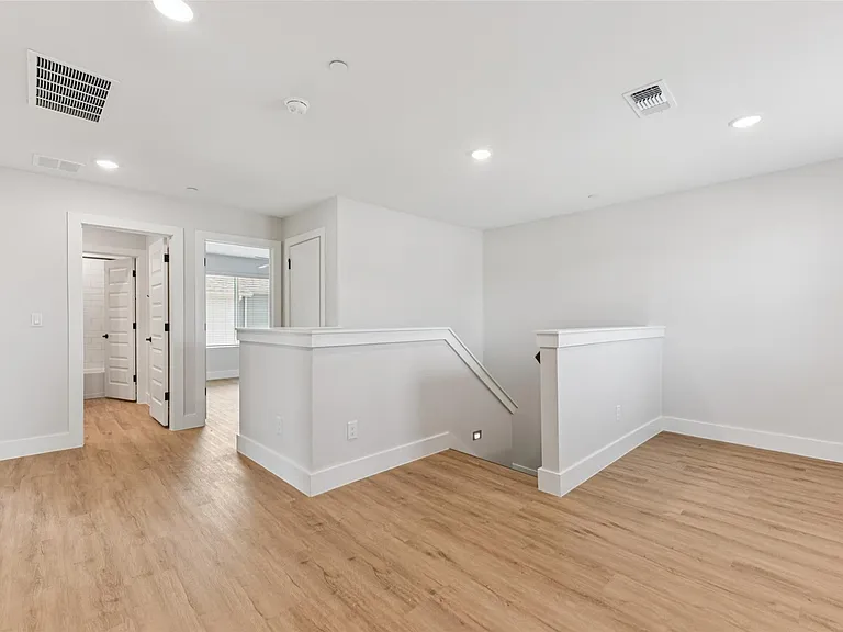 9311 Curious Squirrel St — Photo 16