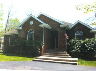 311 Stillwater Dr, Pocono Summit, PA