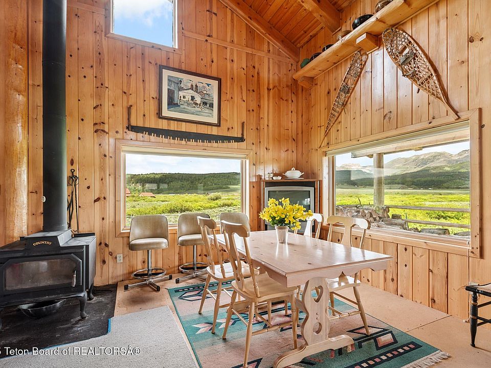 7th image of this home