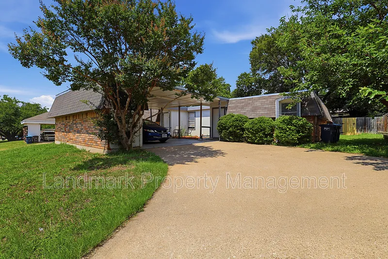 2 bed, 2.0 bath, 1500 sqft, $1,500 — Photo 2