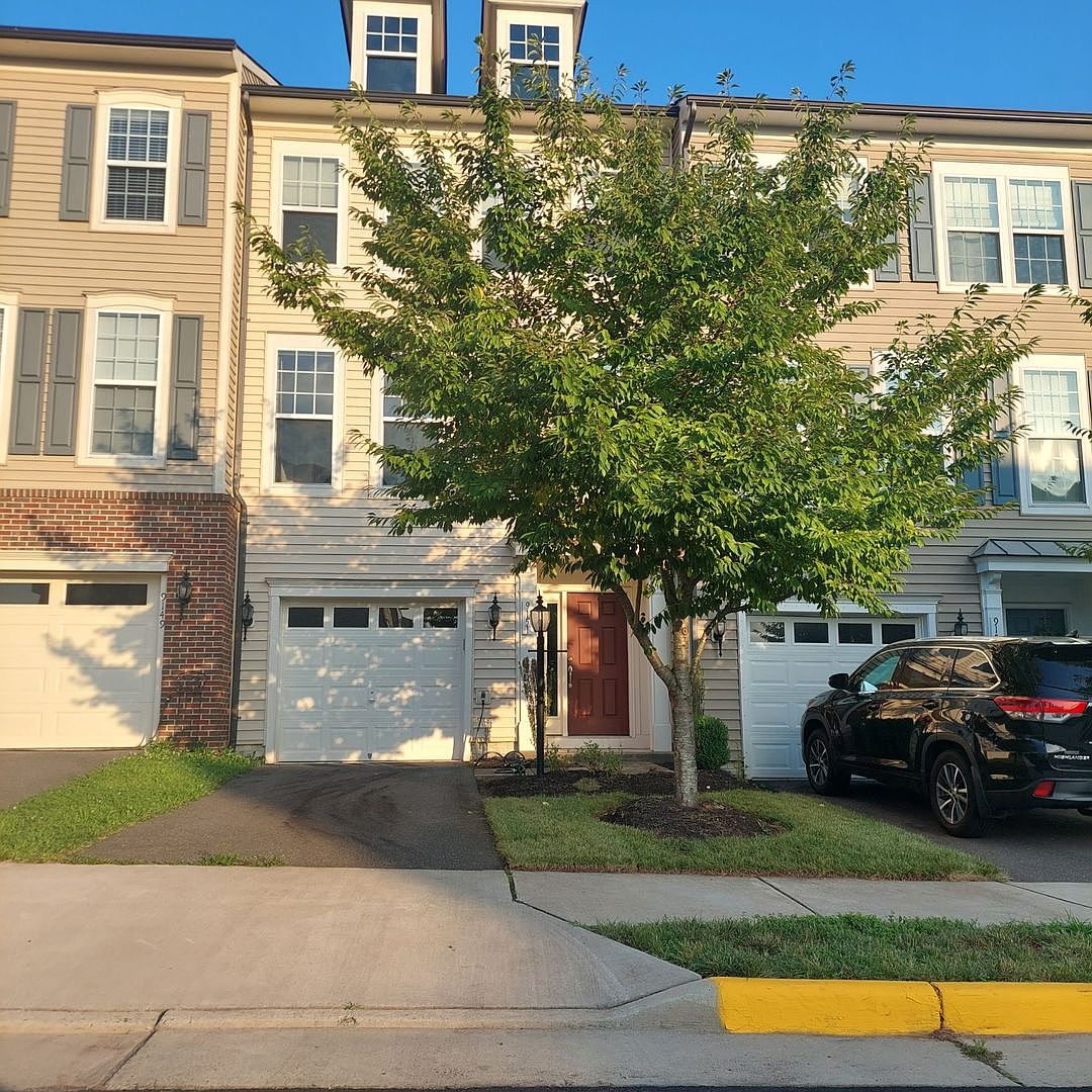 9151 Balaton Lake Ln, Bristow, VA 20136 Zillow