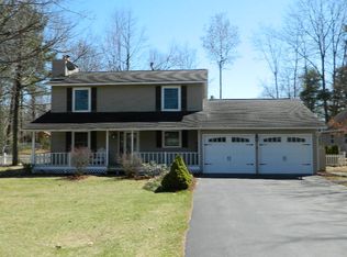 23 Kimberly Ln, Morrisonville, NY 12962
