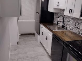 13809 Cedar Rd APT 201, Cleveland, OH 44118