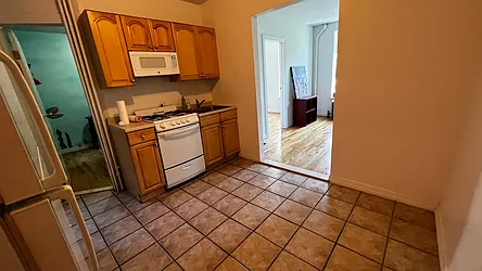 Rented by HOLTON REAL ESTATE INC.