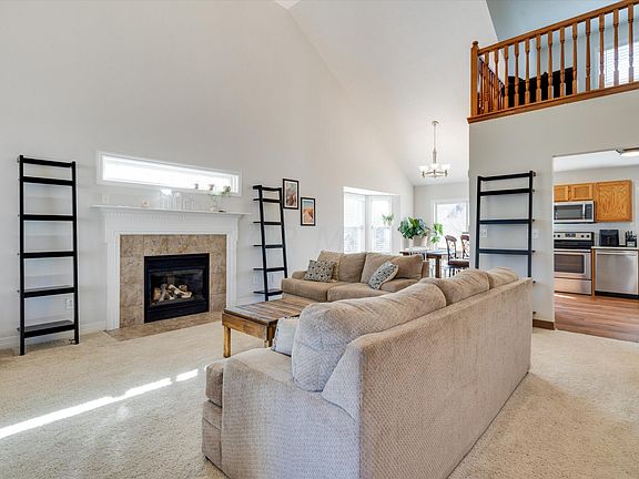 4th image of 5829 Westbank Dr