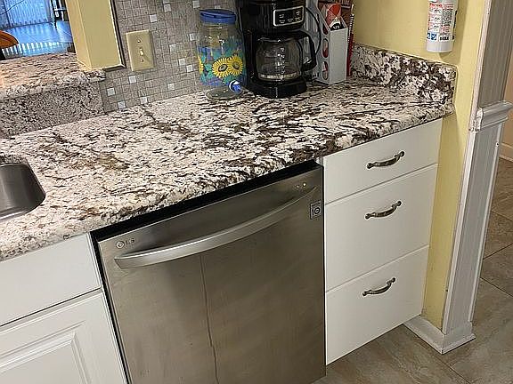 5th image of 26 S Forest Beach Dr APT 39