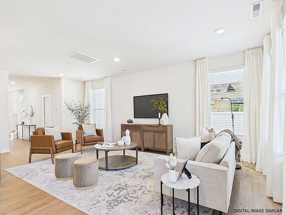 5th image of 311 Kings Dr #1
