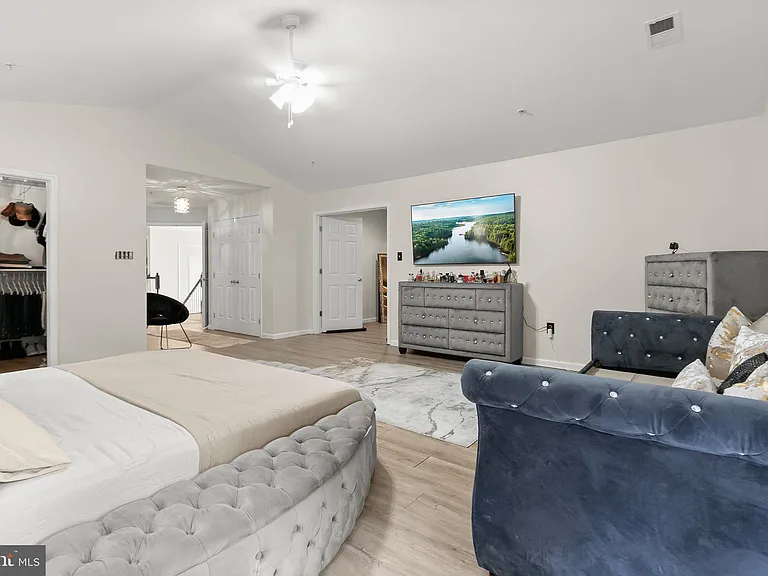 7202 Exbury Ct — Photo 30