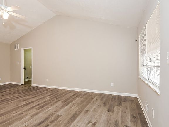 5th image of 6378 Valley Brook Dr