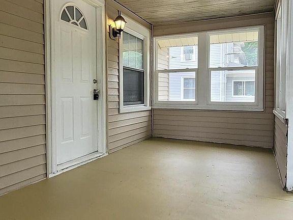 5th image of 1112 Woodsum St