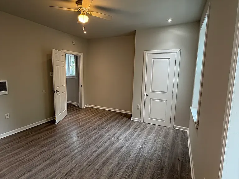 416 Franklin St — Photo 27