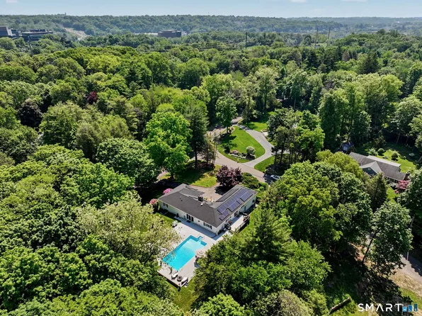 2 Studio Lane, Norwalk, CT 06850
