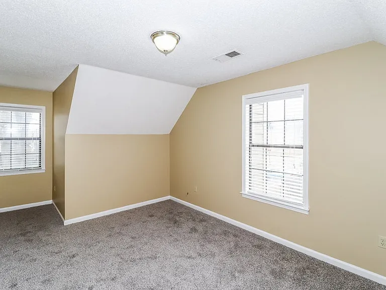 2691 Country Lawn Cv — Photo 14