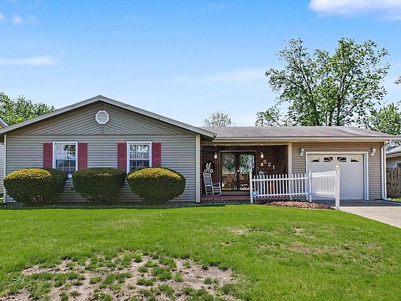 3rd image of 621 Broadmeadow Rd