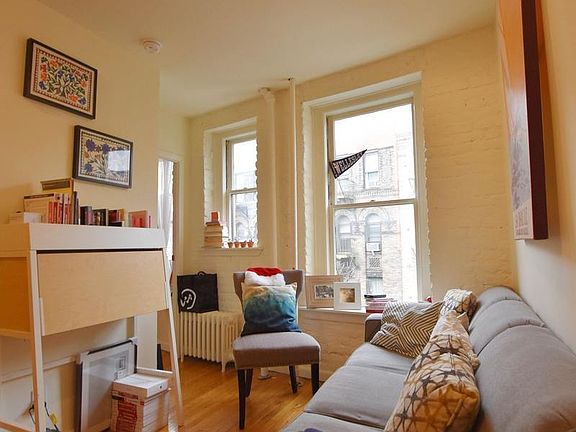 2nd image of 114 Christopher St APT 26