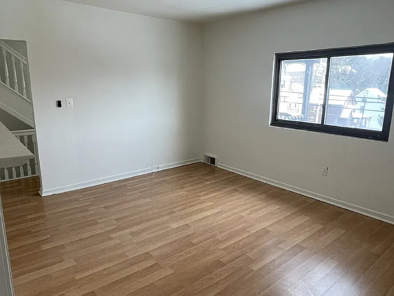 319 N Balph Ave — Photo 49