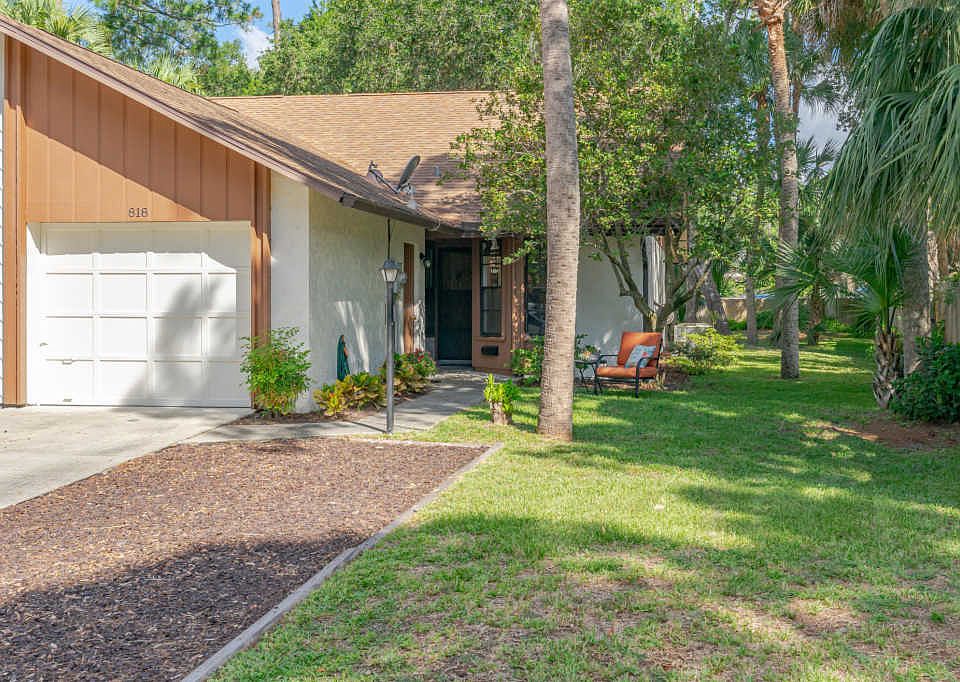 1st image of 818 Stonybrook Cir