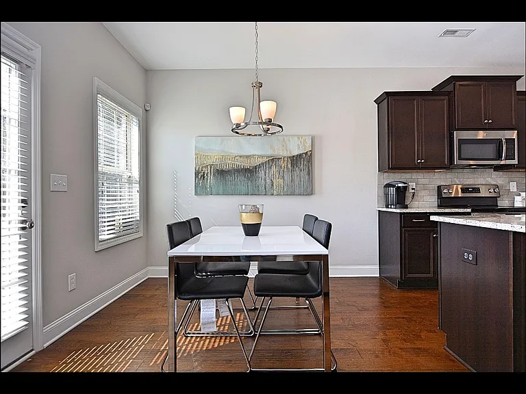 605 Summerdawn Pl — Photo 18