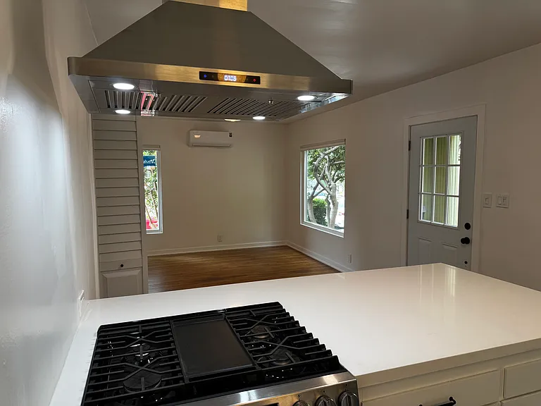 2125 Las Colinas Ave #2125 — Photo 5