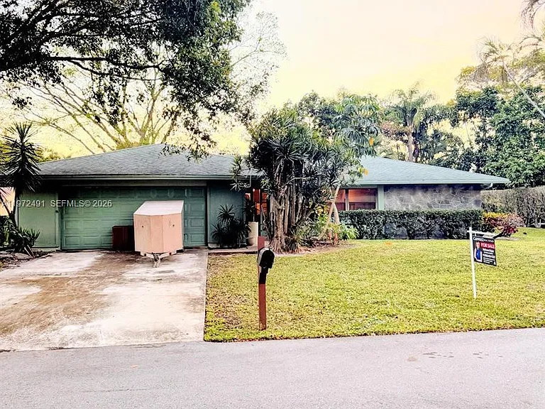 766 NW 24th Ave — Photo 2
