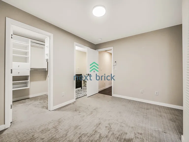 8841 Midvale Ave N #C — Photo 13