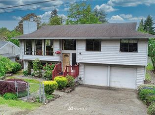 9815 24th Ave SW, Seattle, WA 98106