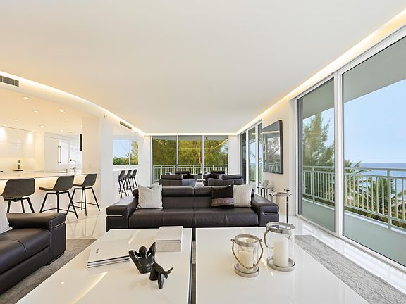 5th image of 2150 N Ocean Blvd #4-N