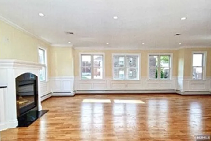 3 bed, 2.5 bath, $3,900 — Photo 3