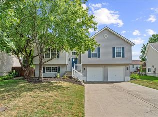 12337 S Clinton St, Olathe, KS 66061